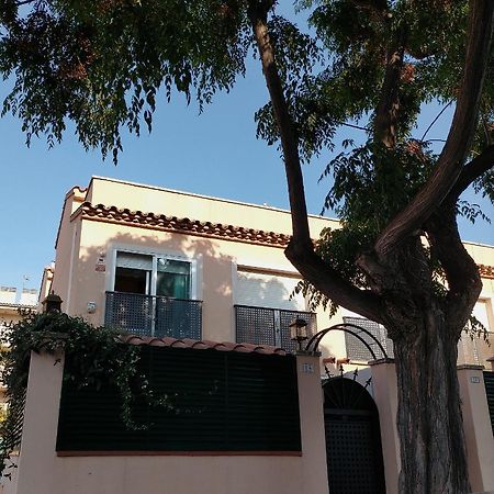 Vila Lydia Cambrils Luaran gambar